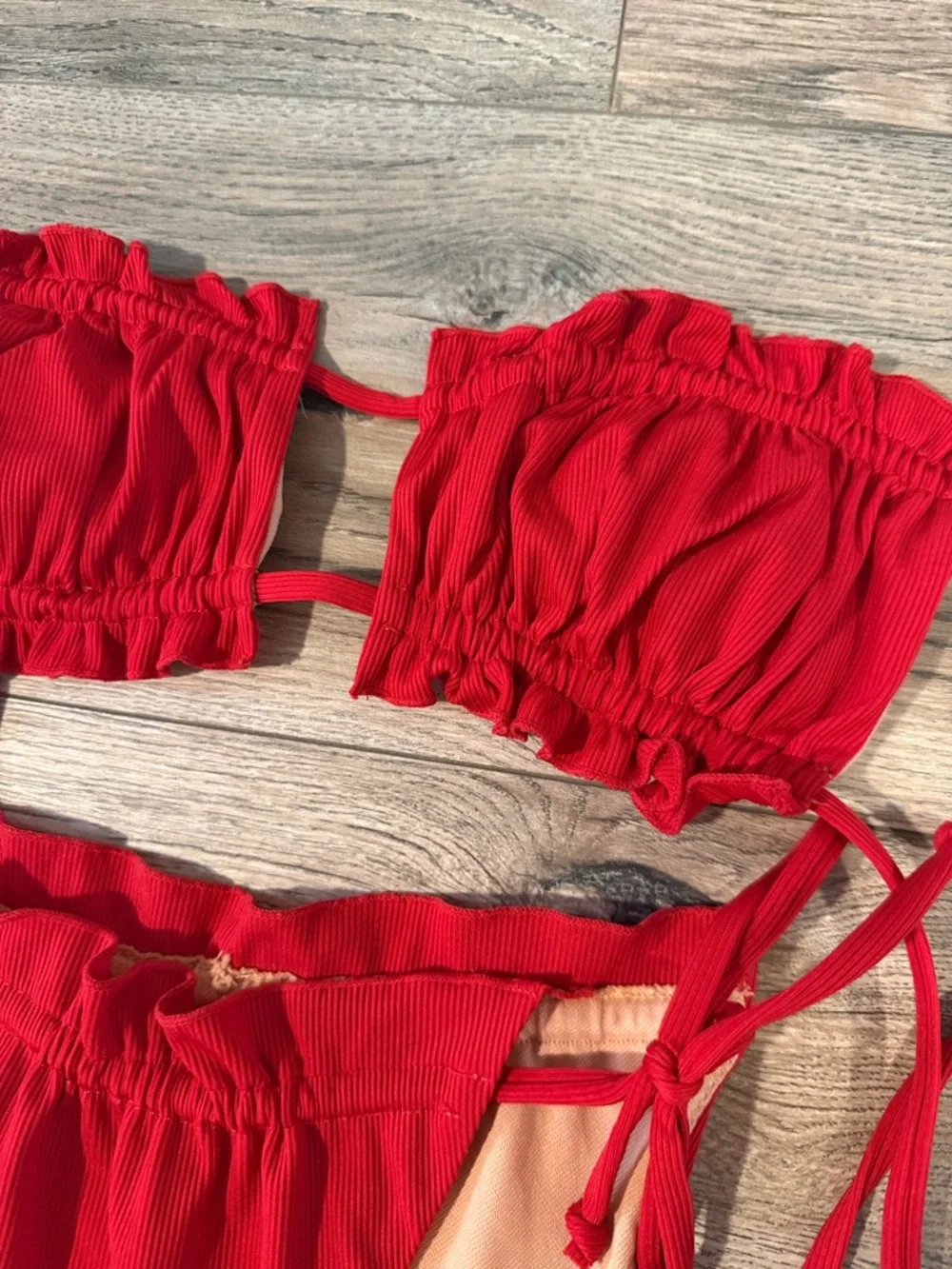Zaful Red Ribbed Ruffle Bandeau Bikini Set - Picture 2 of 4